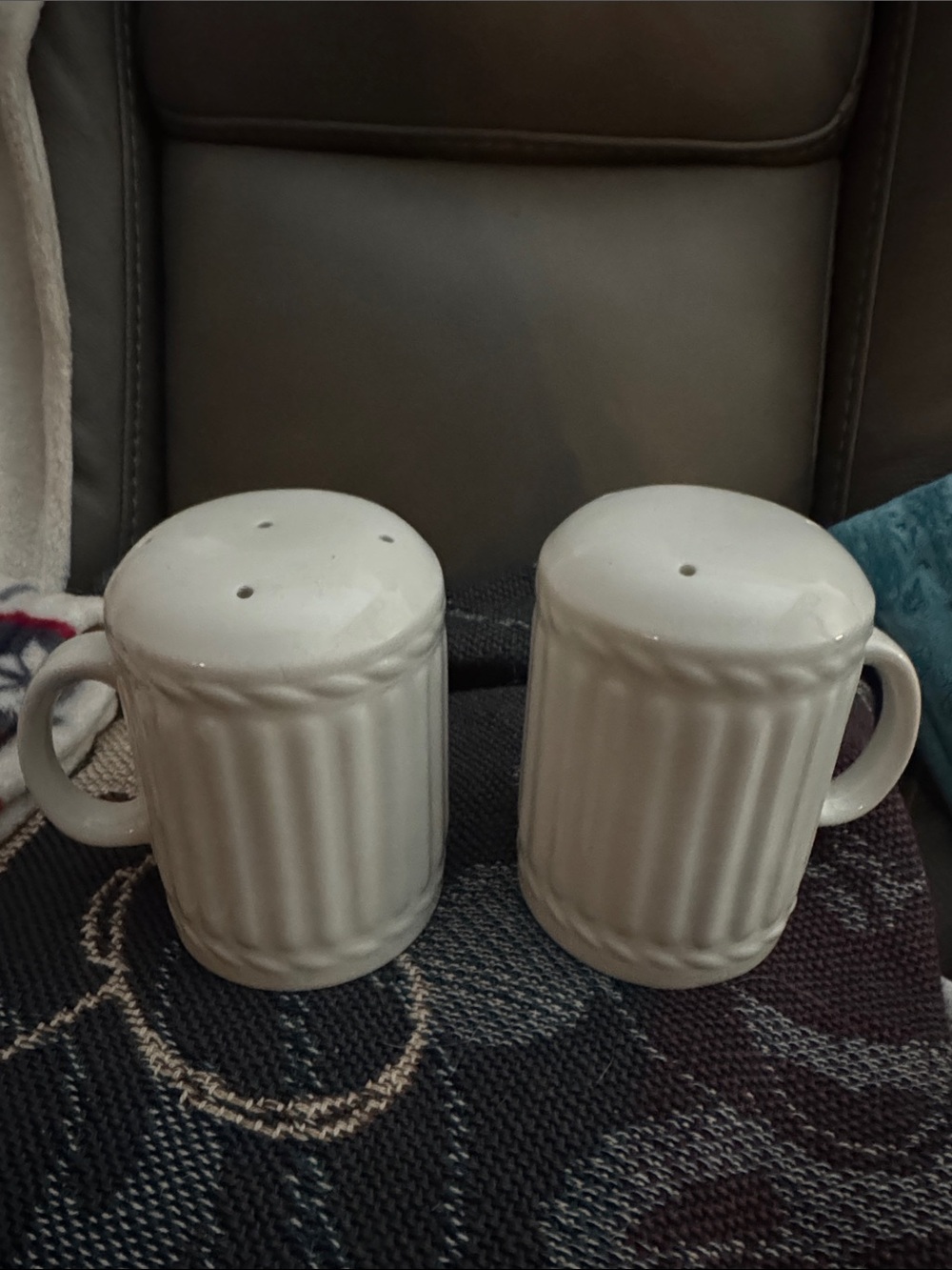 Classic Ceramic Salt and Pepper Shaker Set - White